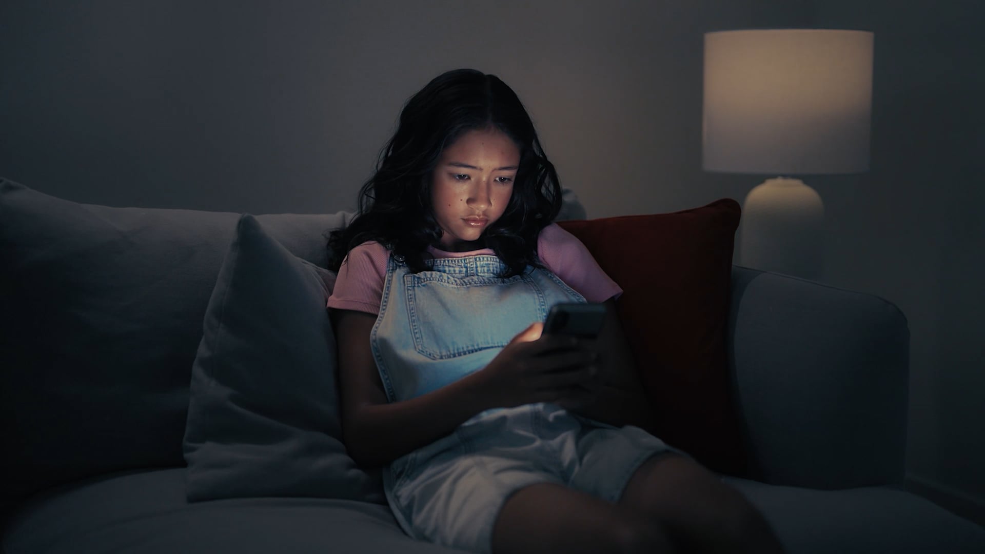 Neighbourhood-Watch-Keeping-Our-Kids-Safe-Online