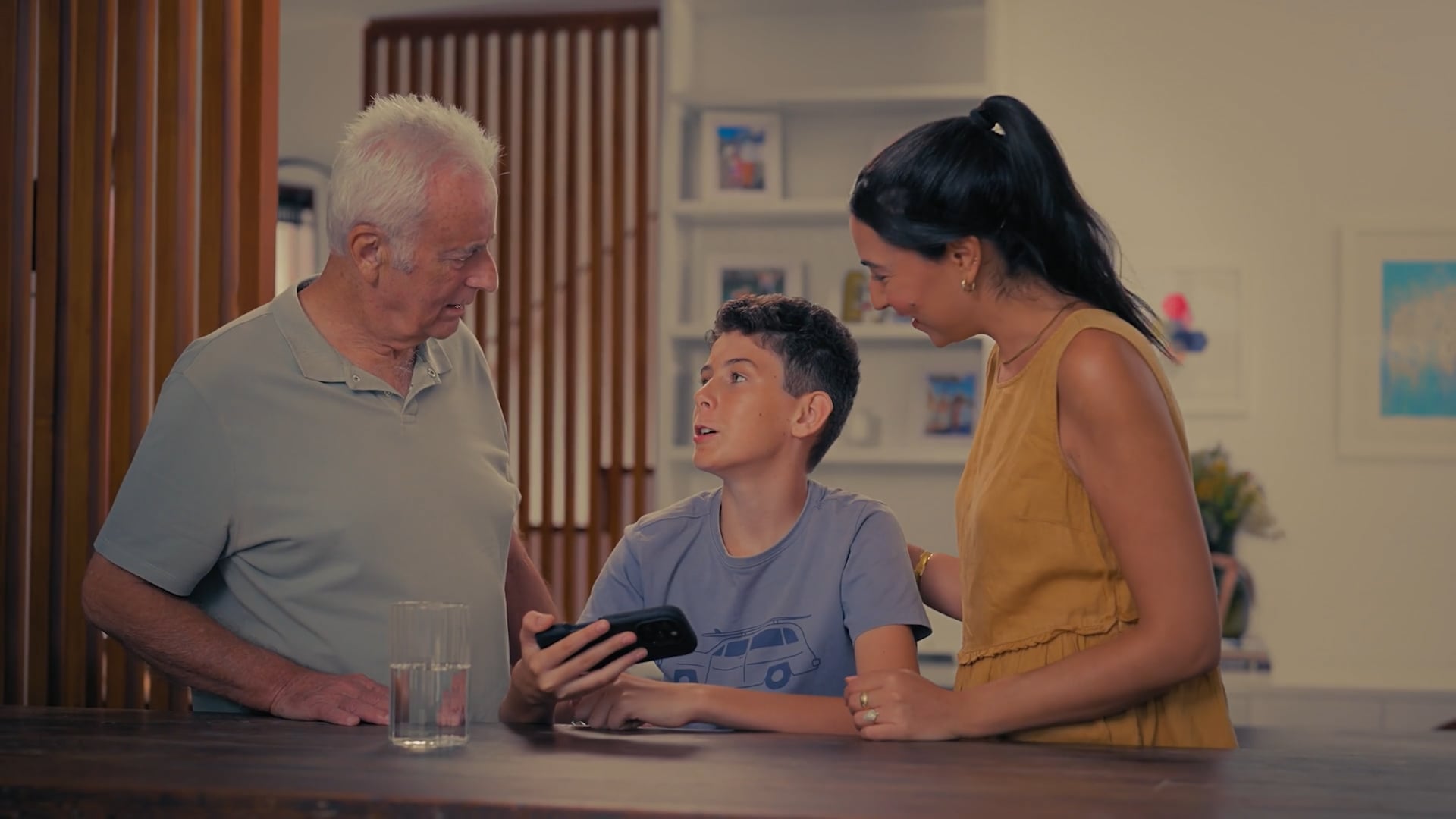 Neighbourhood-Watch-Keeping-Our-Kids-Safe-Online